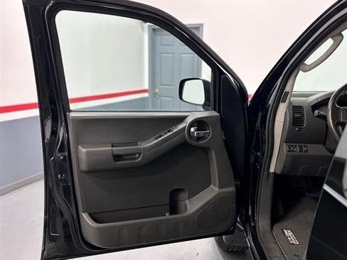 Used 2012 Nissan Xterra PRO-4X w/ Pro-4x Leather Pkg image 11