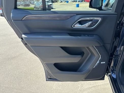 Used 2024 Chevrolet Tahoe Z71 w/ Z71 Off-Road Package image 35
