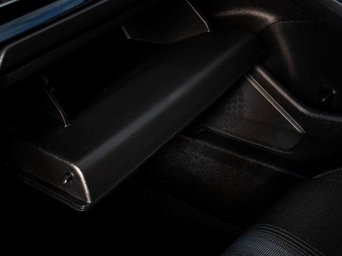 Used 2025 Honda Civic Sport image 19