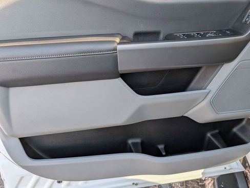 Used 2025 Ford F450 XLT w/ FX4 Off-Road Package image 22