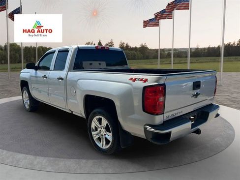 Used 2018 Chevrolet Silverado 1500 Custom w/ Custom Value Package image 7