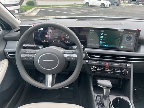 New 2025 Hyundai Sonata SE image 17