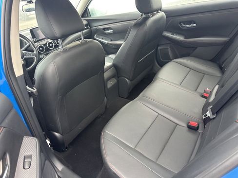 Used 2025 Nissan Sentra SR w/ SR Premium Package image 7