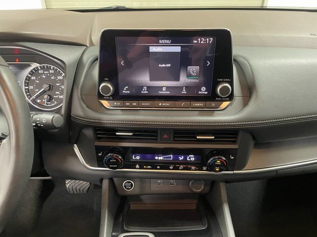 Used 2023 Nissan Rogue SV w/ SV Premium B Package AWD/4WD image 16