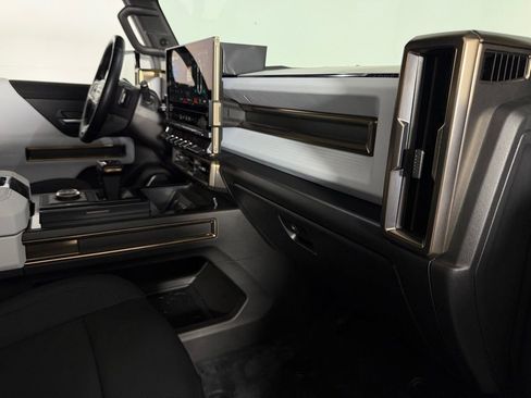 Used 2025 GMC Hummer EV 2X AWD/4WD image 32