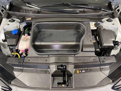 Certified 2023 Hyundai Ioniq 6 SEL RWD image 9