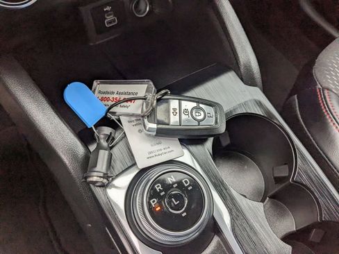 Used 2025 Ford Escape ST-Line image 31