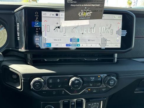 New 2026 Jeep Gladiator Rubicon AWD/4WD image 25