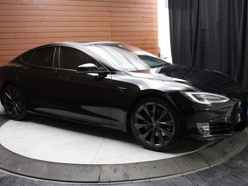 Used 2020 Tesla Model S Performance image 17