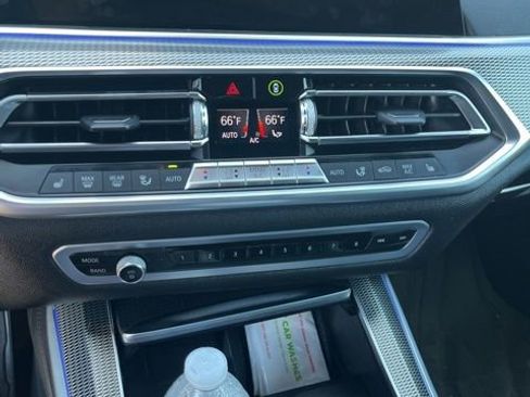 Used 2020 BMW X5 xDrive40i w/ M Sport Package AWD/4WD image 18