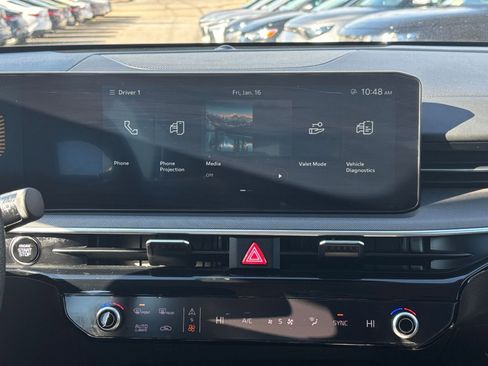 Used 2025 Kia K5 LXS image 18