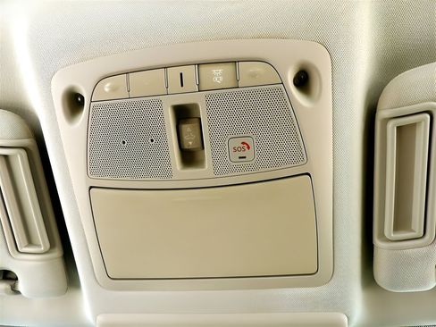 Used 2019 Nissan Armada SL w/ Premium Package image 13