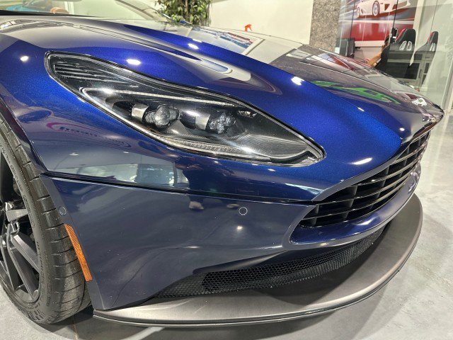 Used 2019 Aston Martin DB11 Volante RWD image 27