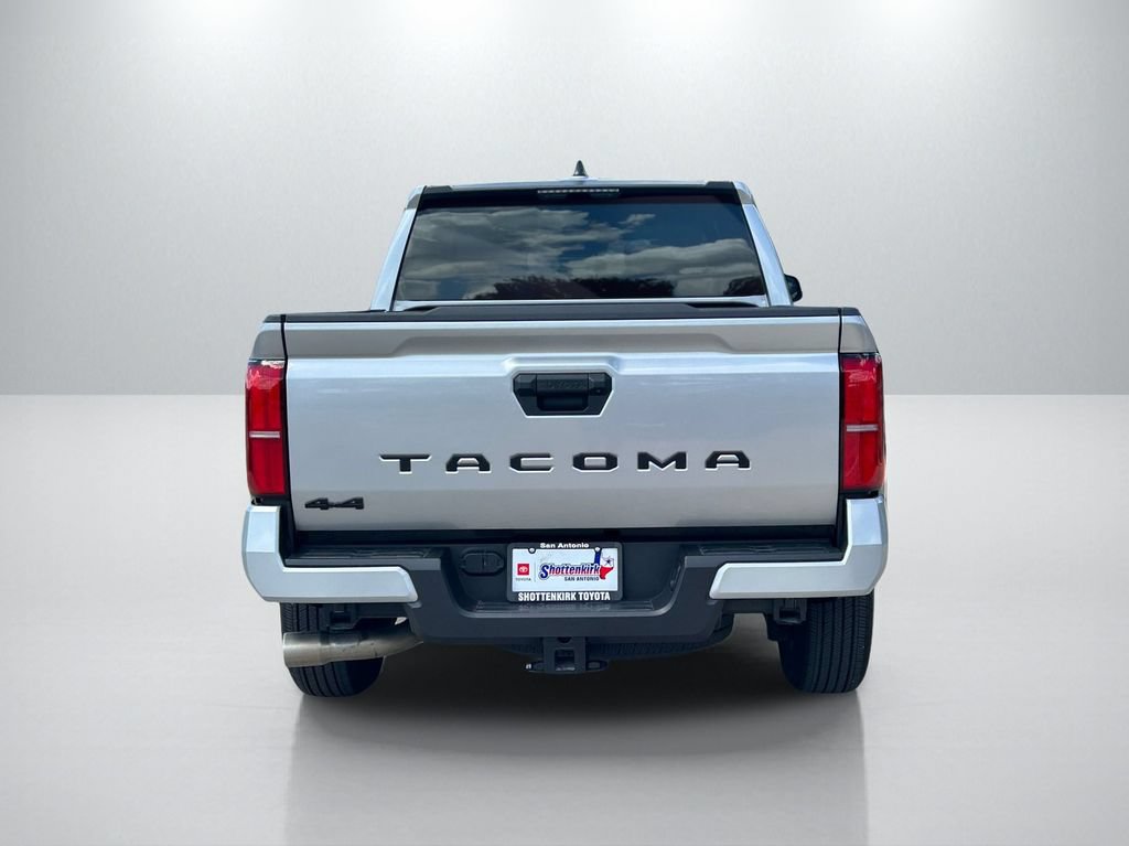 Certified 2025 Toyota Tacoma SR5 AWD/4WD image 6
