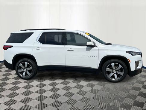 Used 2023 Chevrolet Traverse LT w/ LT Premium Package AWD/4WD image 6