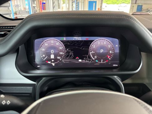 Used 2020 Land Rover Defender 110 SE AWD/4WD image 15