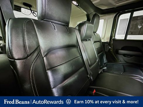 Used 2022 Jeep Wrangler Unlimited Sahara w/ Cold Weather Group AWD/4WD image 28