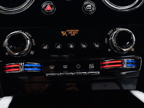 Certified 2026 Rolls-Royce Cullinan AWD/4WD image 43