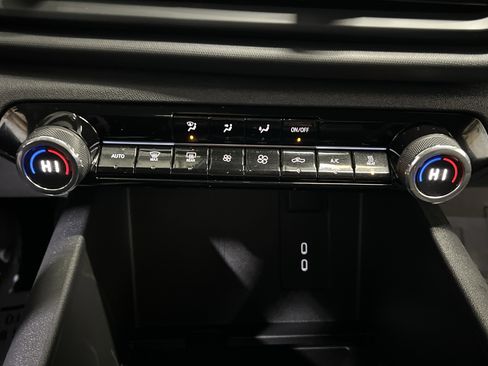 Used 2024 Chevrolet Silverado EV W/T image 20