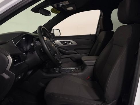 Used 2023 Chevrolet Traverse LT FWD image 15