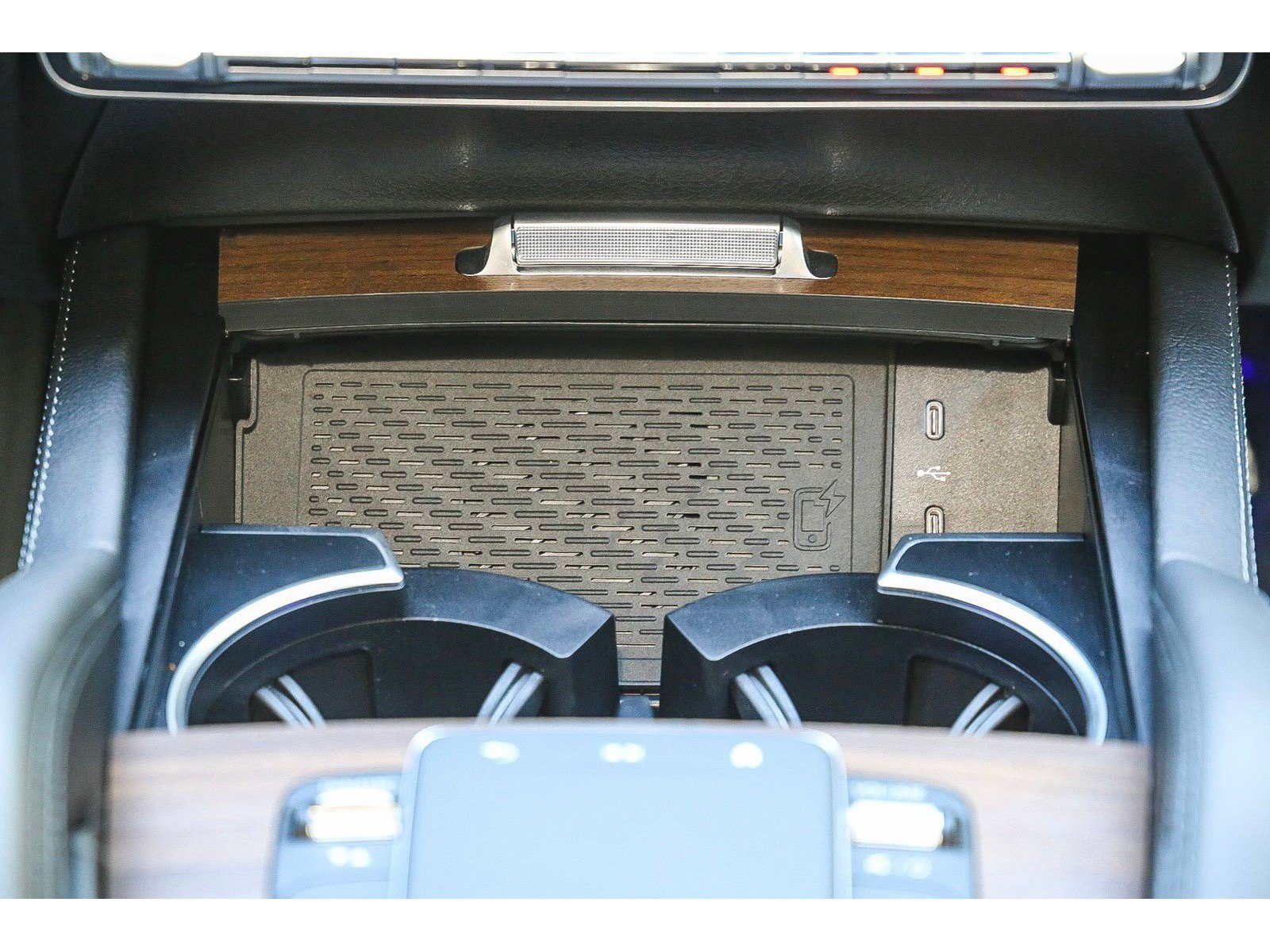 Used 2025 Mercedes-Benz GLE 580 4MATIC image 16
