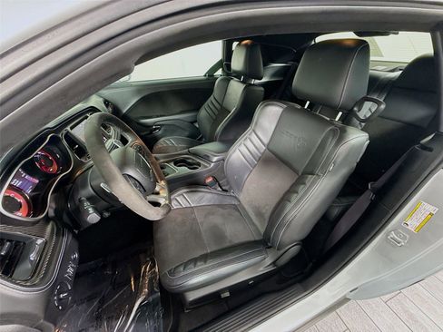 Used 2023 Dodge Challenger SRT Hellcat w/ Driver Convenience Group image 3