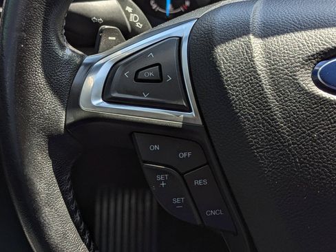 Used 2018 Ford Fusion SE AWD/4WD image 24
