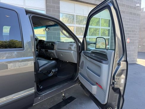 Used 2006 Ford F350 XLT AWD/4WD image 42