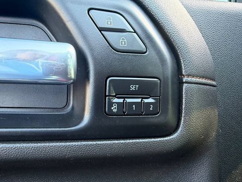 Used 2022 GMC Sierra 2500 AT4 w/ AT4 Premium Plus Package AWD/4WD image 25