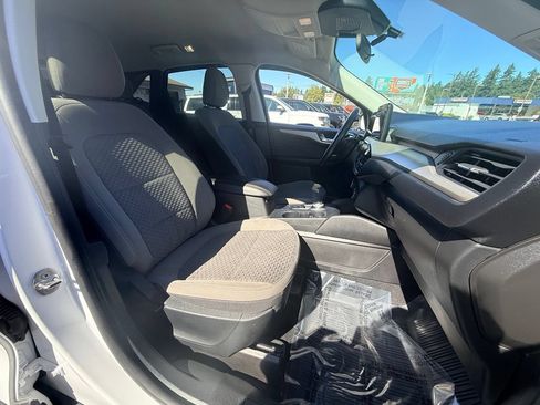 Used 2021 Ford Escape SE w/ Cold Weather Package AWD/4WD image 28