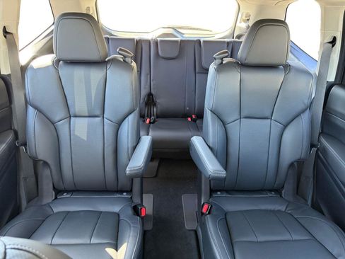 New 2025 Subaru Ascent Touring image 13