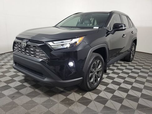 Used 2025 Toyota RAV4 Limited AWD/4WD image 3