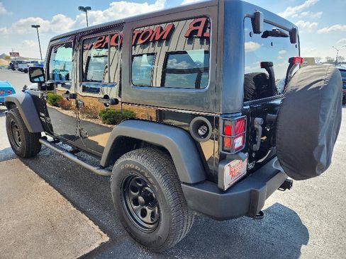 Used 2012 Jeep Wrangler Unlimited Sport AWD/4WD image 5