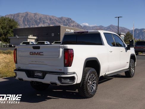 Used 2022 GMC Sierra 1500 AT4 w/ AT4 Premium Package image 12