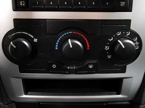 Used 2007 Dodge Magnum SXT image 19