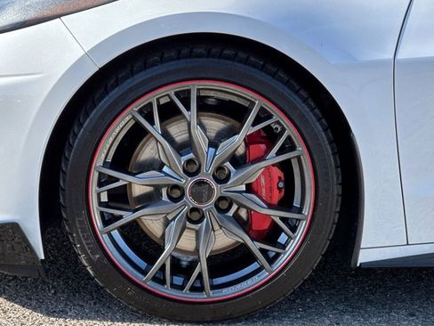 Certified 2023 Chevrolet Corvette Stingray Premium Conv w/ Z51 Performance Package image 32