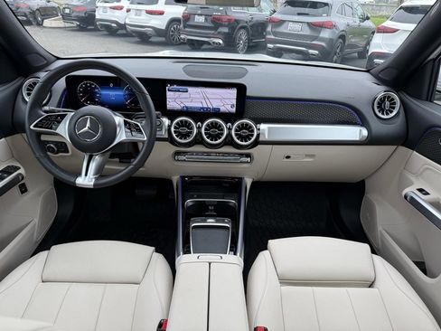 Certified 2025 Mercedes-Benz GLB 250 image 11