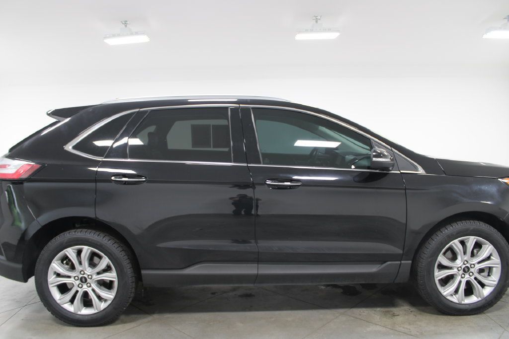 Used 2024 Ford Edge Titanium AWD/4WD image 11