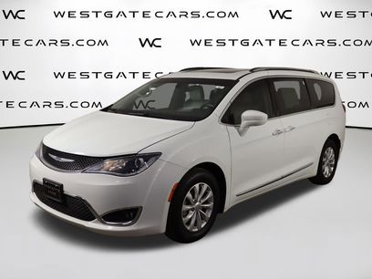 Used 2018 Chrysler Pacifica Touring-L Plus w/ Tire & Wheel Group