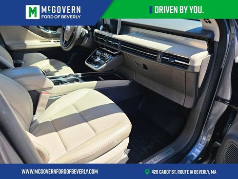 Used 2022 Lincoln Corsair AWD w/ Equipment Group 101A image 10