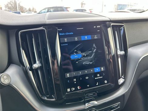 Certified 2023 Volvo XC60 B5 Core w/ Climate Package image 21