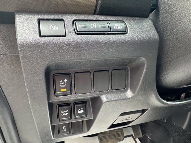Used 2022 Nissan Frontier SV w/ Technology Package AWD/4WD image 21