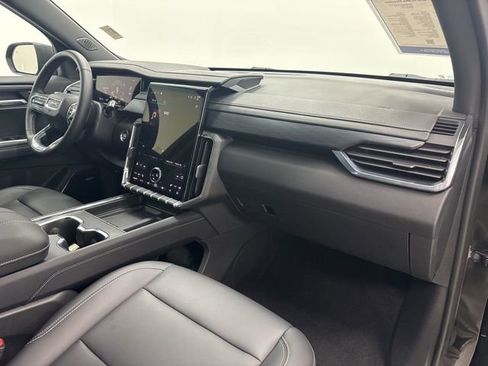 Used 2026 GMC Acadia Elevation w/ Elevation Premium Package image 34