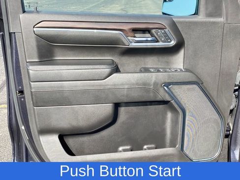 Used 2024 GMC Sierra 1500 SLT image 23