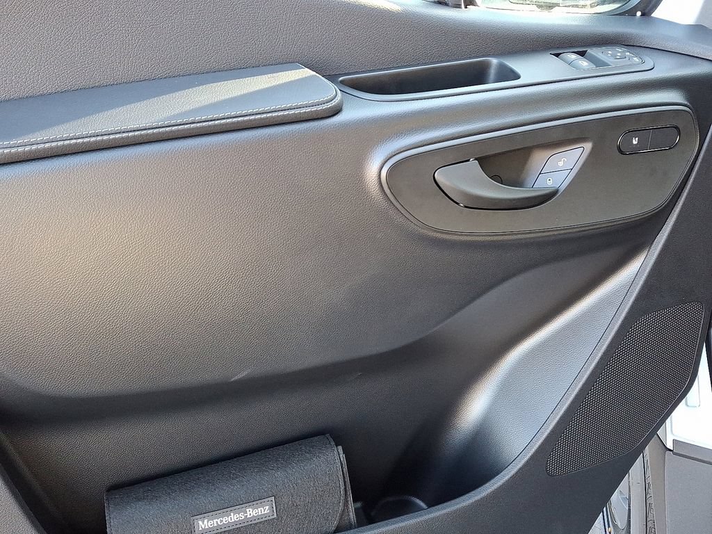 New 2025 Mercedes-Benz Sprinter 2500 image 9