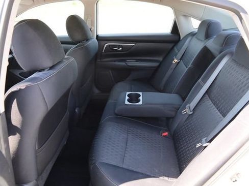 Used 2018 Nissan Altima 2.5 SV FWD image 9