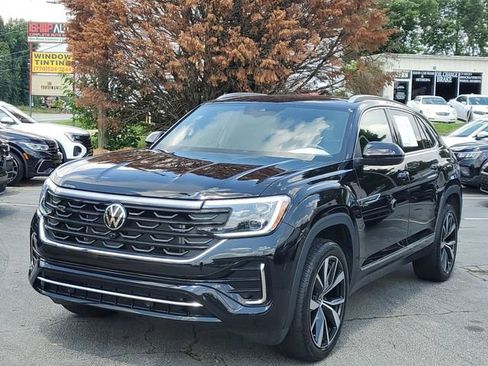 Certified 2025 Volkswagen Atlas Cross Sport SEL Premium R-Line AWD/4WD image 31