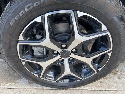 Certified 2025 Jeep Compass Limited image 9