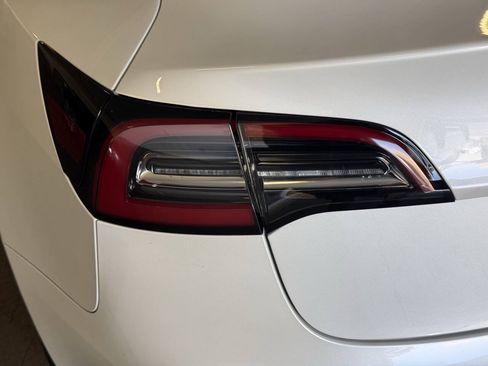 Used 2021 Tesla Model 3 Long Range AWD/4WD image 26