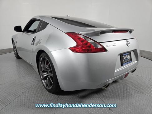 Used 2013 Nissan 370Z Touring w/ Sport Pkg RWD image 4
